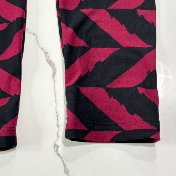 LuLaRoe | Soft Geometric Black Maroon Leggings - Picture 6 of 14